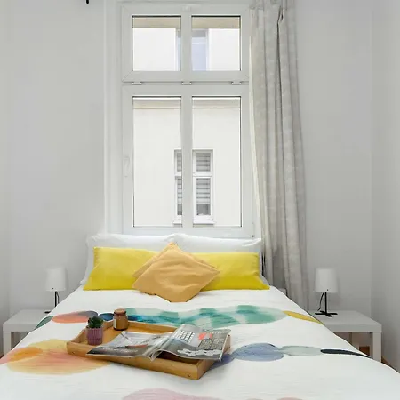 Cozy In The Center Near The Old Market Square By Renters Posen